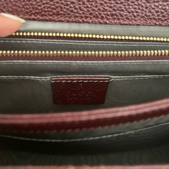 Gucci crossbody. New condition. - Picture 3 of 6